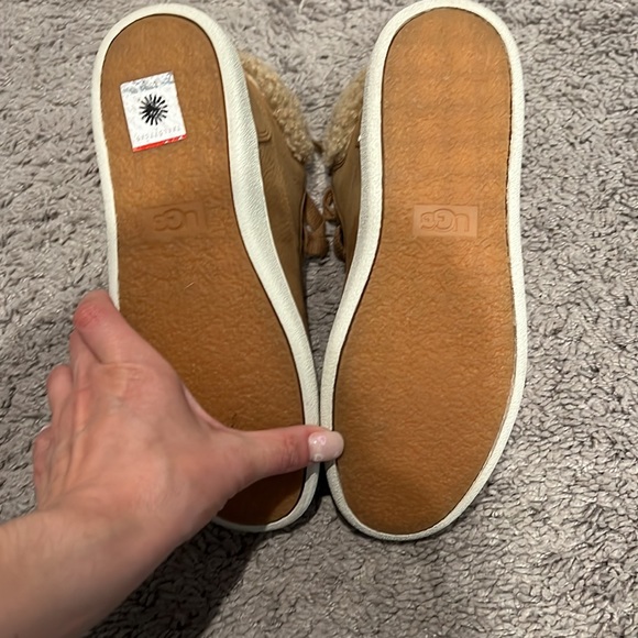 Brand new UGGs!!! - Picture 4 of 4